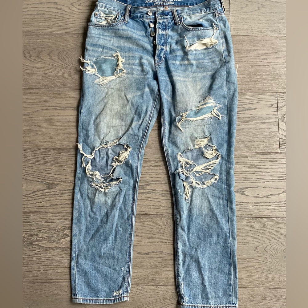 Vintage High Rise Ripped Jeans - Picture 6 of 6
